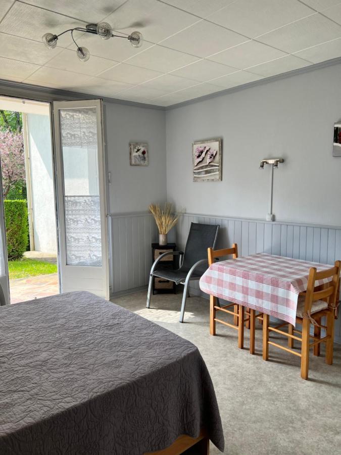 Apartamento Aux Hameaux Des Thermes Bagnoles de l'Orne Normandie Exterior foto